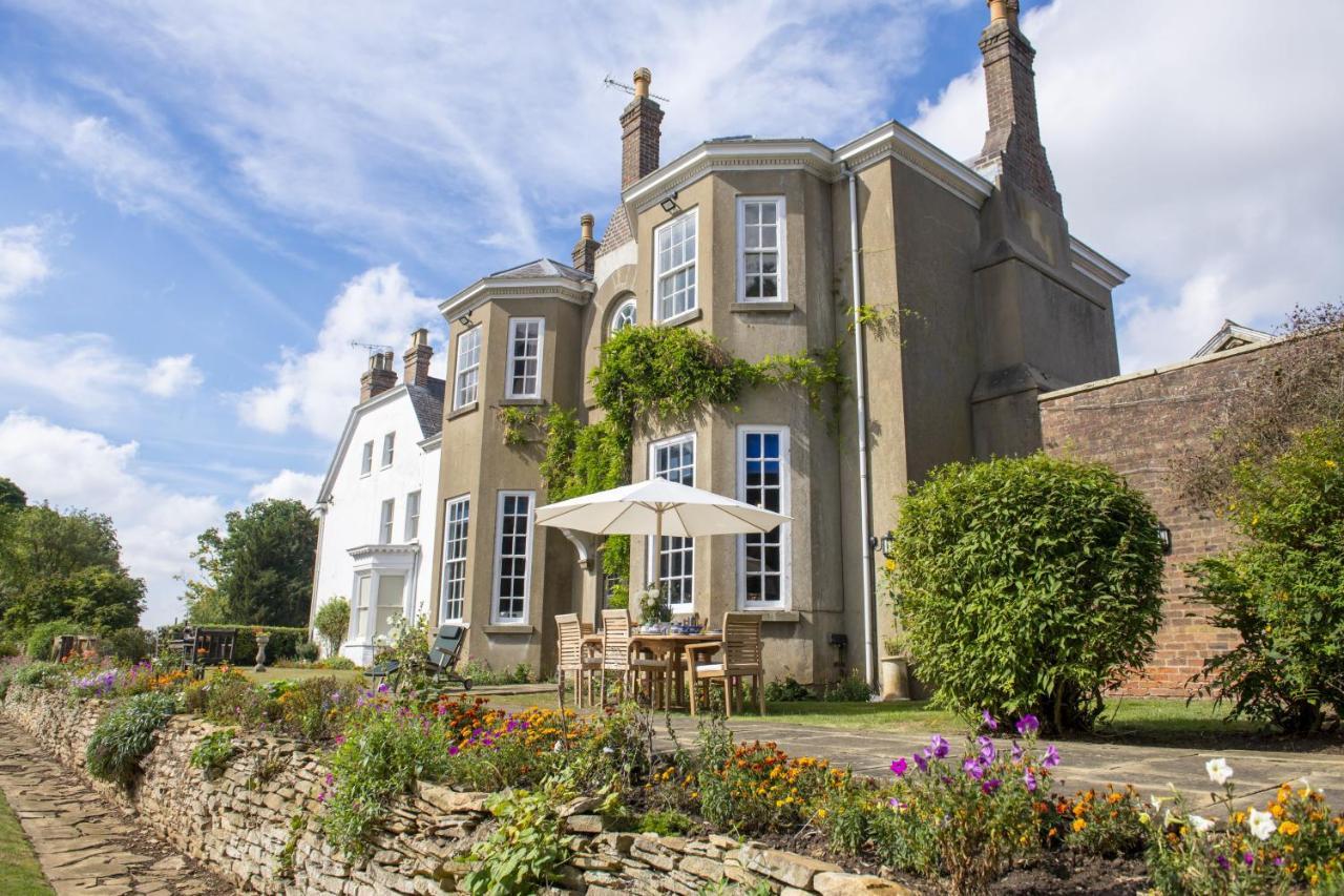 Upper Helmsley Hall
