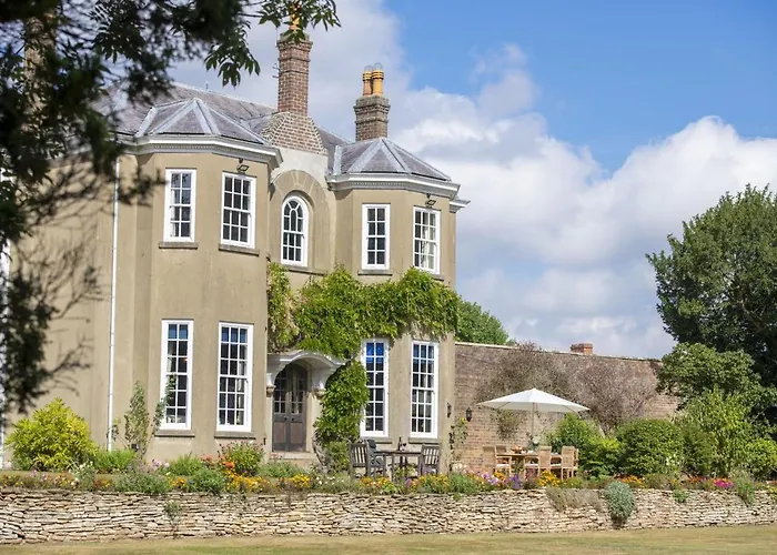 Upper Helmsley Hall
